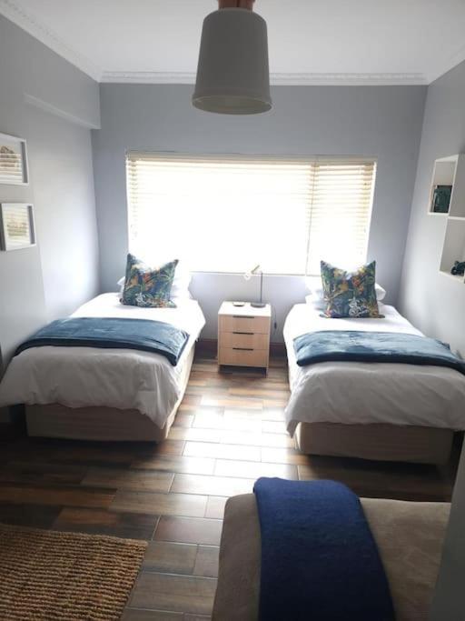 Cape Town, Sea Point, Beautiful 2 Bedroom Apartment @Tucked Away Bagian luar foto
